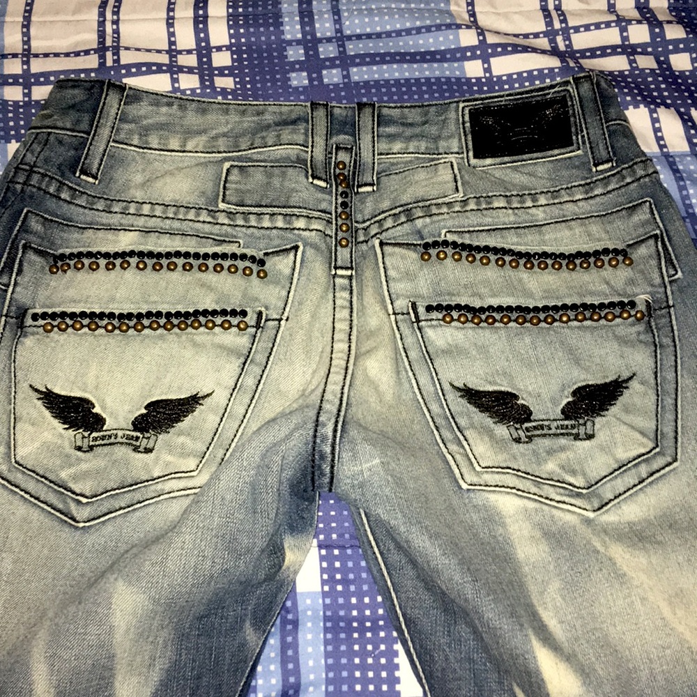Robin’s Jean 6 pocket distressed crystal 31x32